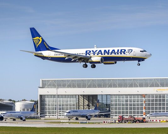 Czy nerka liczy się jako bagaż podręczny Ryanair? Czy nerka liczy się jako bagaż podręczny Ryanair?