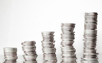 Ile pieniędzy można przewieźć przez granicę? Ile pieniędzy można przewieźć przez granicę?